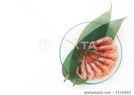 Sweet shrimp served in glass dish 3520993