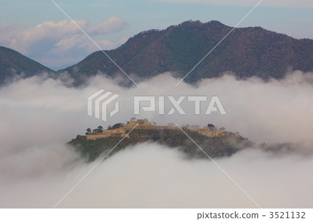 武田在雲彩海的城堡廢墟 武田在雲彩海的城堡廢墟 3521132