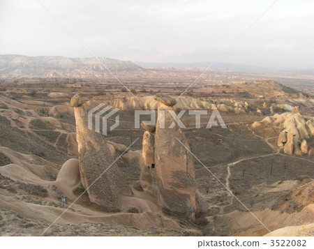 mushroom rock, Three Sisters, cappadocia 3522082