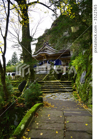 Hikosan Takasumi Shrine 3522565