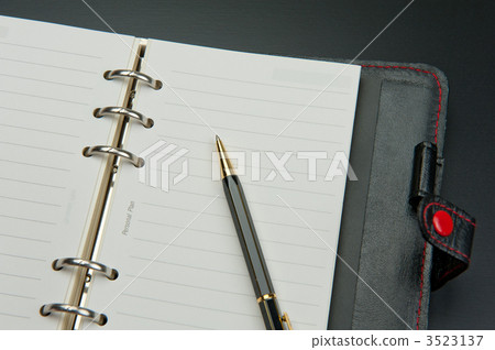 Blank paper notebook 3523137