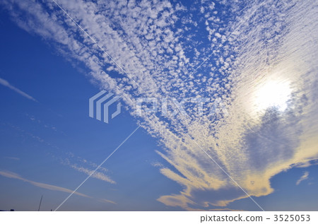 天空和皮膚雲 天空和皮膚雲 3525053