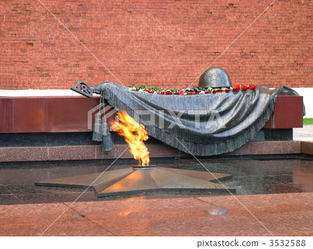 grave of Unknown soldier of Second World War. Kremlin wall. Moscow. 3532588