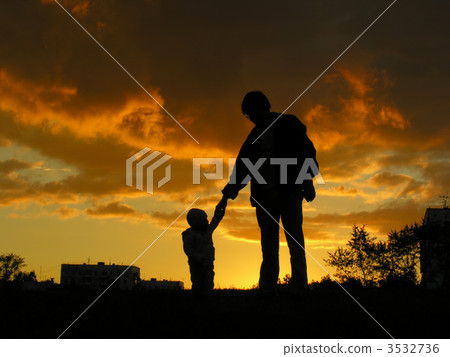 father with baby sunset 3532736
