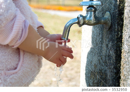 hygiene, sanitation, girl 3532950