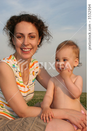 mother with baby sundown mother with baby sundown 3532994