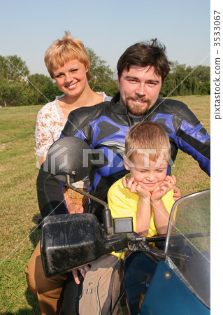 family on bike family on bike 3533067