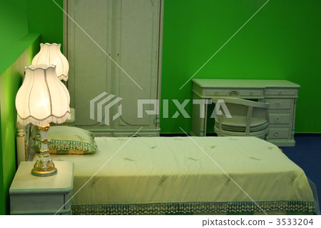 green bedroom 3533204