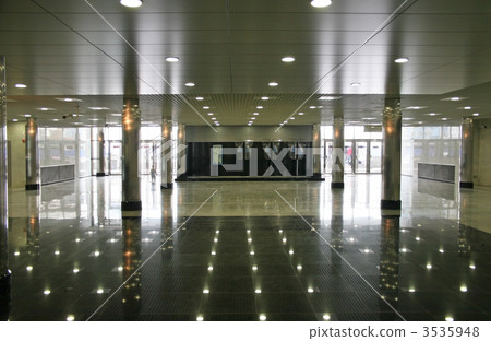 subway lobby subway lobby 3535948