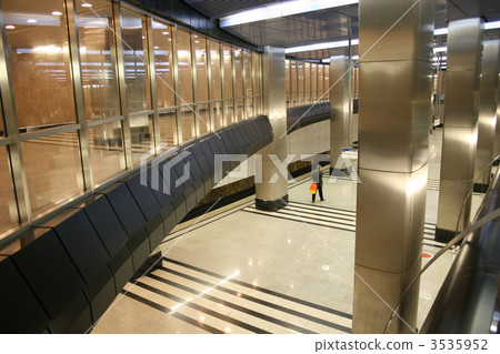 subway station 3535952