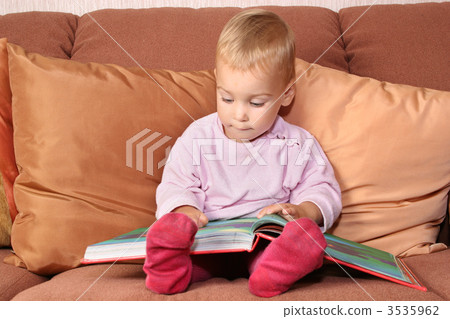 baby with book 3535962