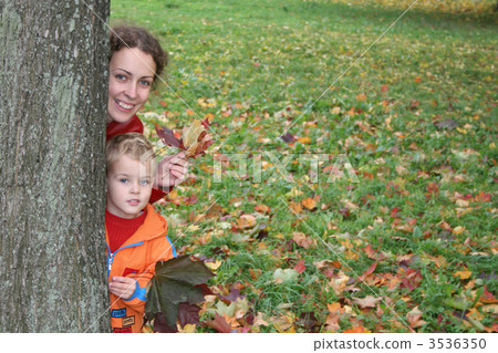 autumn mother with child autumn mother with child 3536350