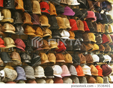 hats in shop 3536401