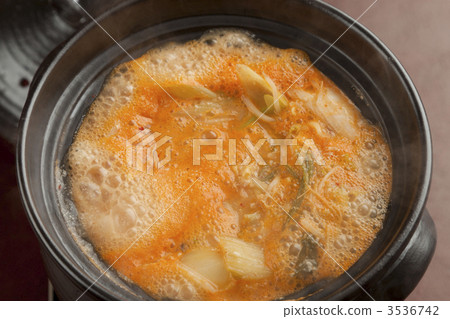 seafood hot-pot, kimchi jjigae, korean stew pot 3536742