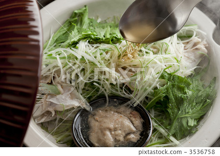 海鮮火窩 鍋裡煮好的食物 用鍋烹飪 3536758