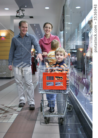 family of four in shop 3536948
