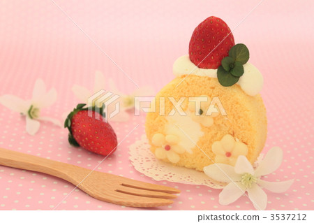 Strawberry roll cake Strawberry roll cake 3537212
