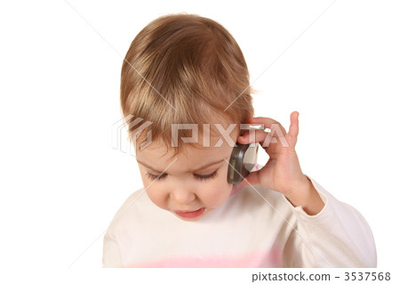 baby with phone 3537568
