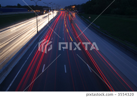 night traffic 3554320