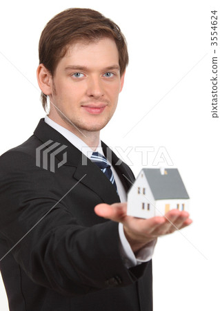 3554624