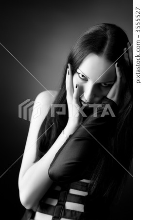Goth woman portrait Goth woman portrait 3555527