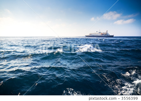 Sea travel Sea travel 3556399