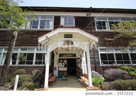 Okuzawazawa Elementary School 3557253
