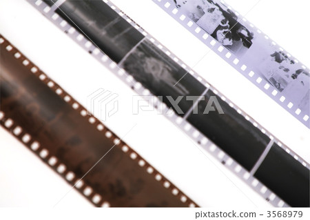 Three films close-up 3568979