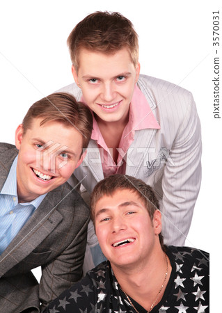 three smiling friends 3570031