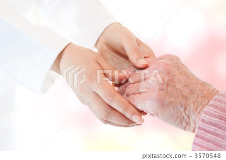 Doctor and senior hands 3570548