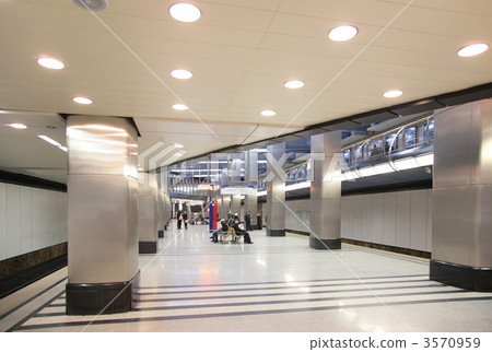 metro station metro station 3570959