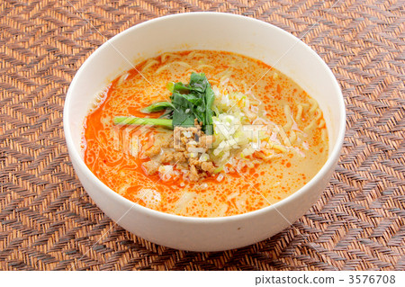 Bamboo noodles 3576708