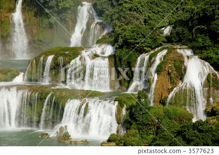 Tokutei Falls in Nanning 3577623