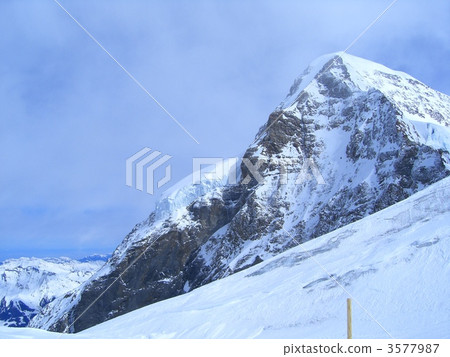 Jungfrau 3577987