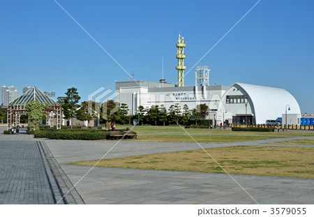 Yokohama walk · Maritime Safety Agency Yokohama Maritime Disaster Mitigation Base 3579055