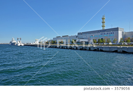 Yokohama walk · Maritime Safety Agency Yokohama Maritime Disaster Mitigation Base 3579056