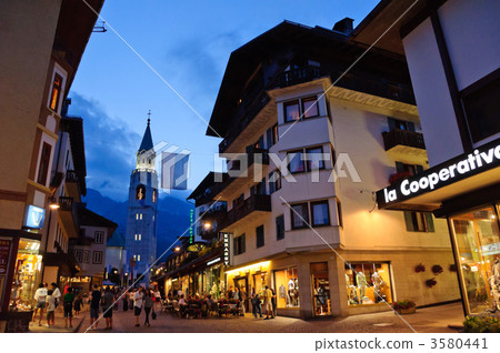 Cities of Italy Cortina d'Ampezzo Cities of Italy Cortina d'Ampezzo 3580441