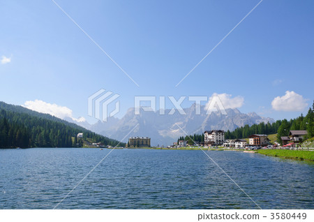意大利Dolomiti Lake Misurina 3580449