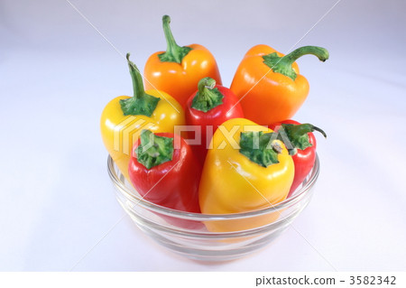 Color sweet peppers 3582342