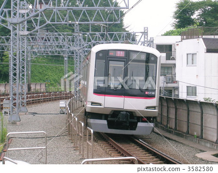 Toyoko Line 5050 series 3582580