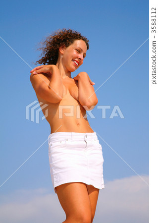 Beauty topless woman 3588112