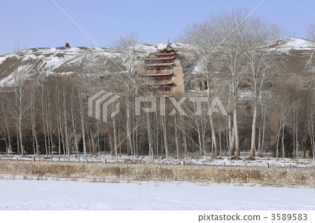 Mogao Caves Kuroi Tower和Oizumi River 3589583
