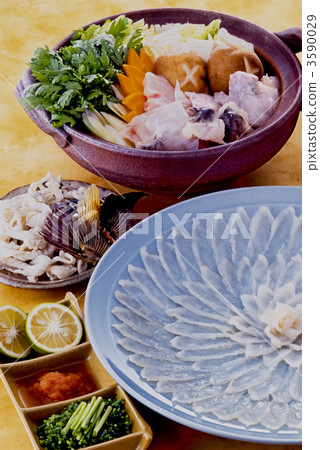 河豚 煮河豚 鍋裡煮好的食物 3590029