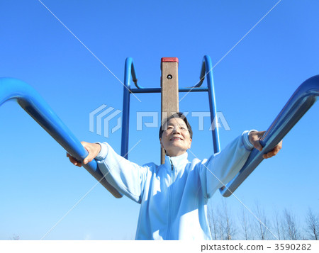 肌肉訓練有趣的戶外活動！ 3590282