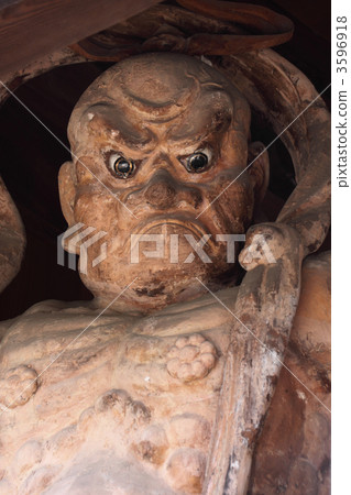 Kagonji City, Kagawa prefecture, Shikoku Shrine Place No. 69 Buddhist temple Kanonji "Kimono Statue Statue" Form 3596918