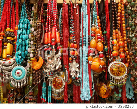 Extreme color accessories in Jiuzhaigou 3598253