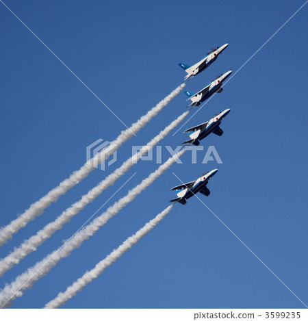 blue impulse, acrobatic flight, an airport show 3599235