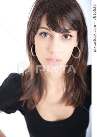 Close-up portrait of a young brunette 3616620