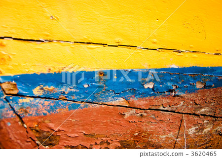 Multicoloured painted wood 3620465