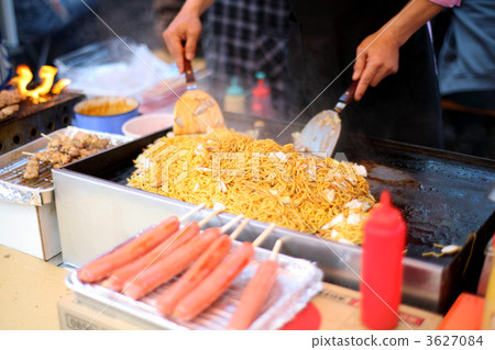 Yaki蕎麥麵工匠在商店開幕 3627084